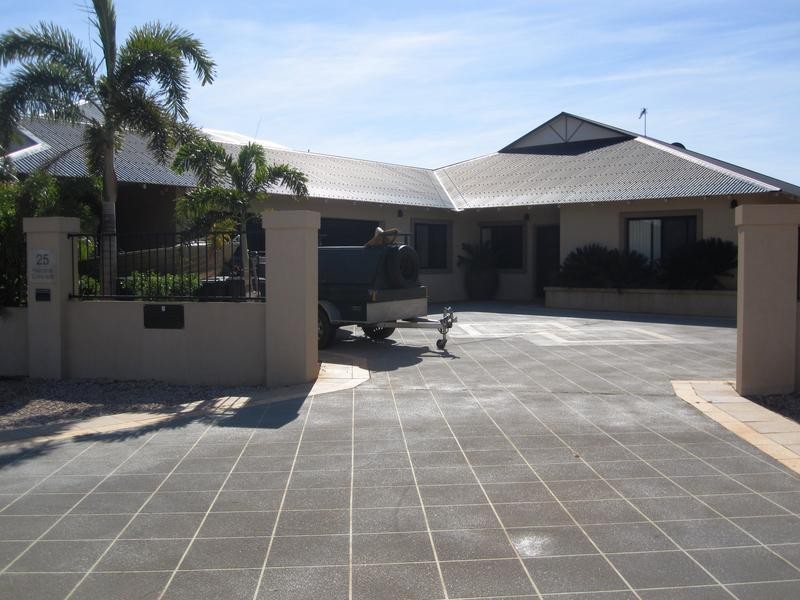 25 Haldane Crescent, Karratha WA 6714