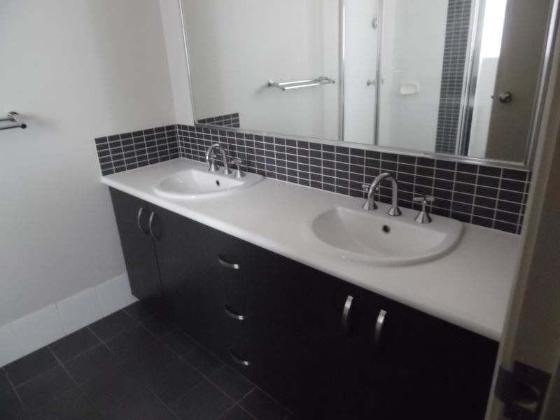 44 Tharnda Road, Baynton WA 6714