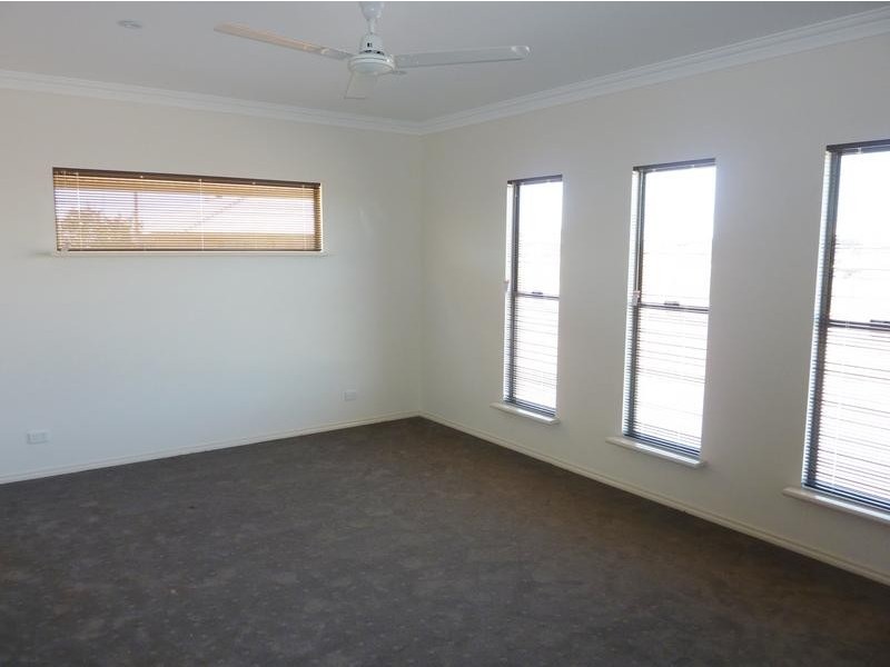 24 Heron Loop, Karratha WA 6714