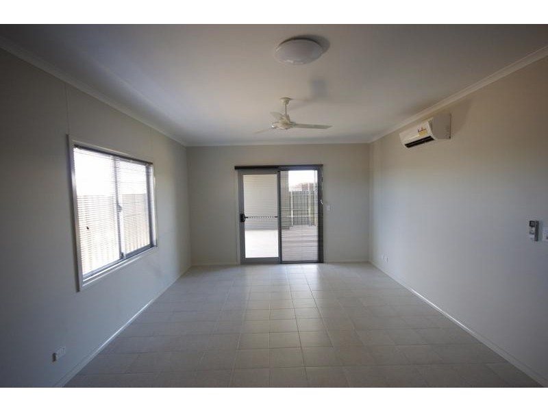 7 Bettong Bend, Karratha WA 6714