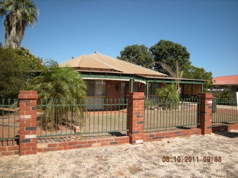 33 Leslie Loop, Baynton WA 6714