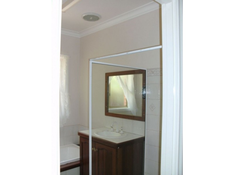 33 Leslie Loop, Baynton WA 6714