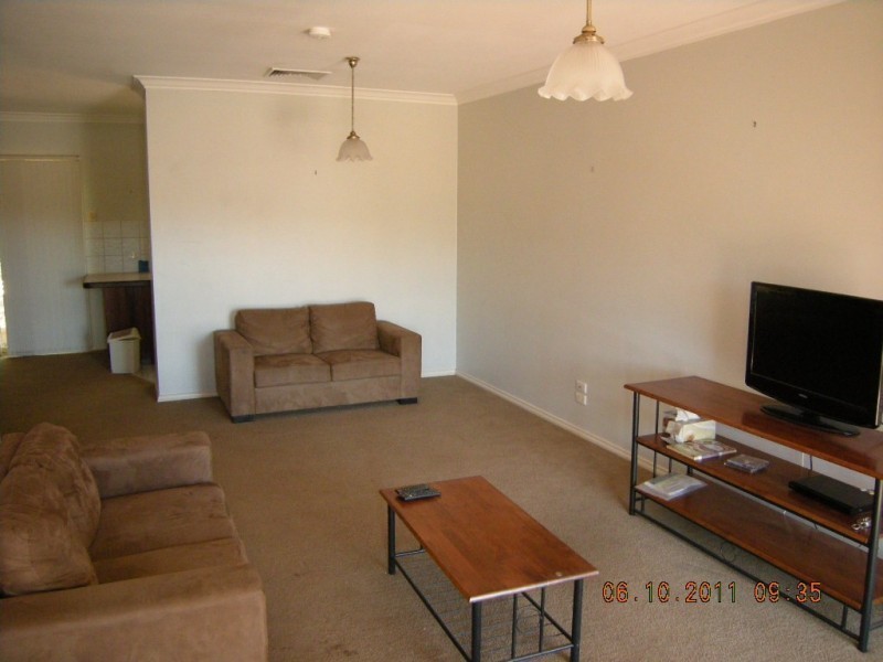 33 Leslie Loop, Baynton WA 6714