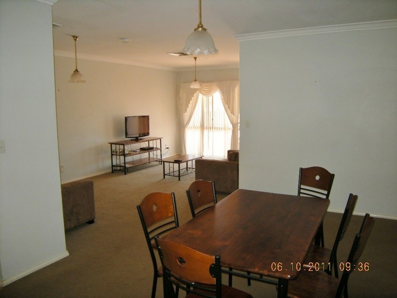 33 Leslie Loop, Baynton WA 6714