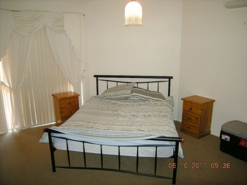 33 Leslie Loop, Baynton WA 6714