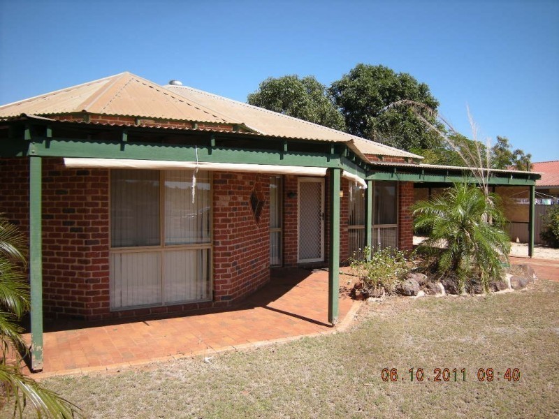 33 Leslie Loop, Baynton WA 6714