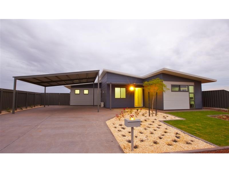 14 Ganbarr Street, Baynton WA 6714