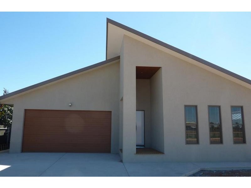 24 Heron Loop, Karratha WA 6714