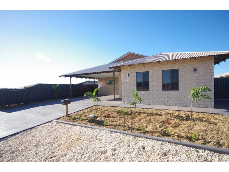 13 Echidna Road, Baynton WA 6714