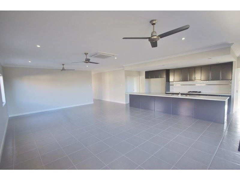 13 Echidna Road, Baynton WA 6714