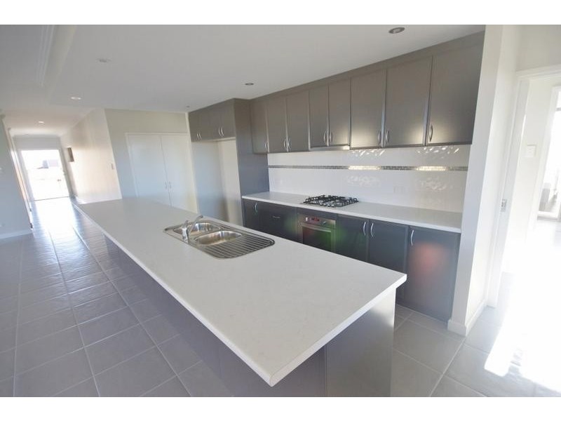 13 Echidna Road, Baynton WA 6714