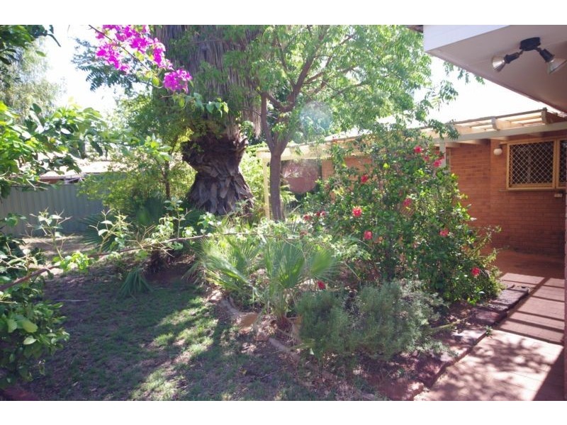 5 Tournay Court, Baynton WA 6714