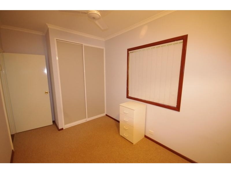 5 Tournay Court, Baynton WA 6714