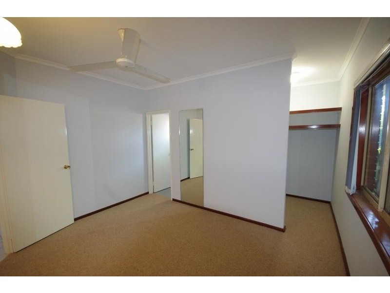 5 Tournay Court, Baynton WA 6714