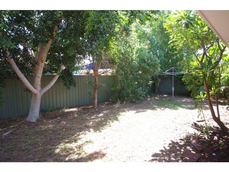 5 Tournay Court, Baynton WA 6714