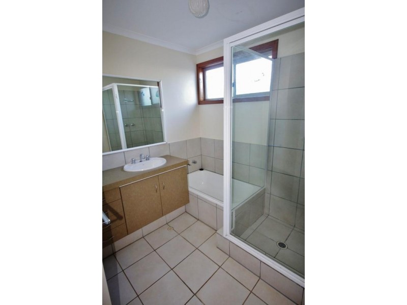 8B Stanbridge Way, Karratha WA 6714