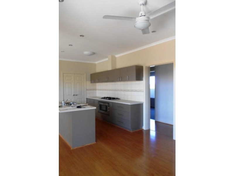 12 Warrida St, Baynton WA 6714