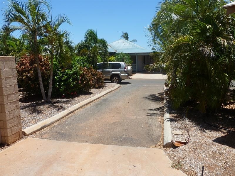 2/2 Buchanan Circuit, Baynton WA 6714