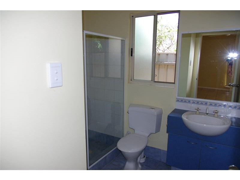 2/2 Buchanan Circuit, Baynton WA 6714