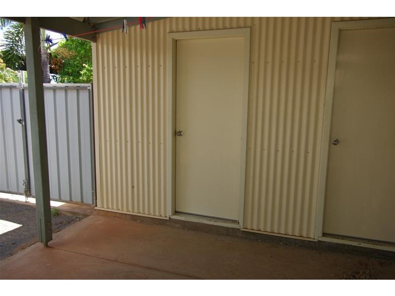 2/2 Buchanan Circuit, Baynton WA 6714