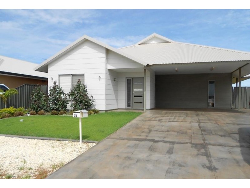 38 Bettong Bend, Baynton WA 6714