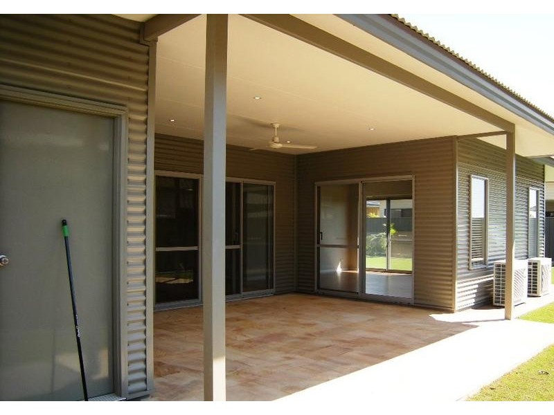 38 Bettong Bend, Baynton WA 6714