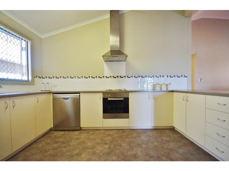 6 Plumegrass Way, Nickol WA 6714