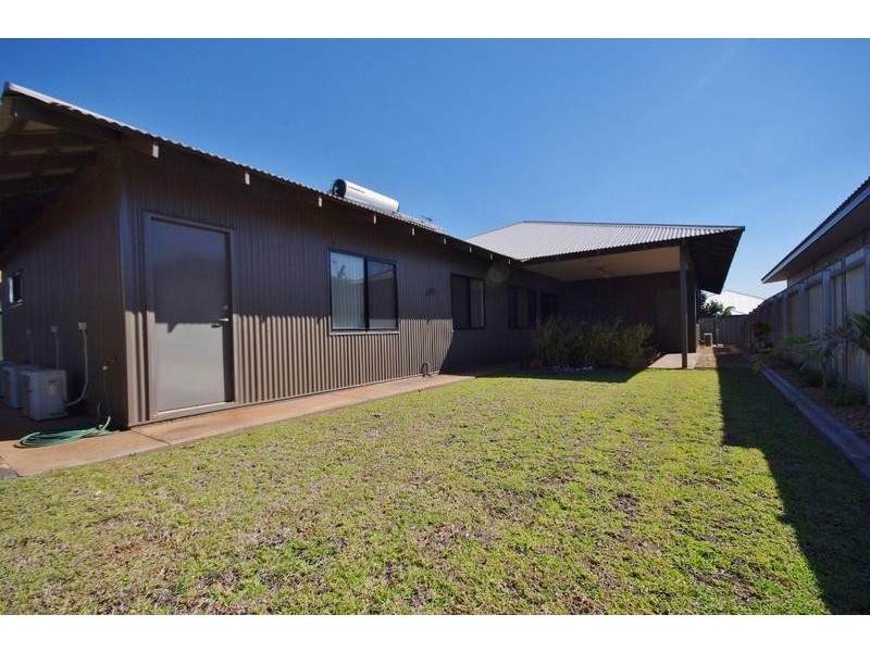 13 Fantail Bend, Karratha WA 6714
