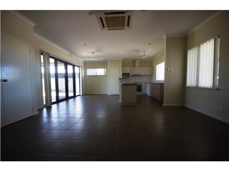 6 Windgrass Way, Nickol WA 6714