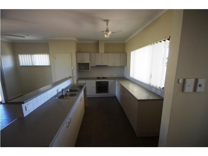 6 Windgrass Way, Nickol WA 6714