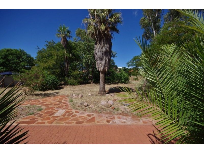 145 Drummond Crescent, Dampier WA 6713