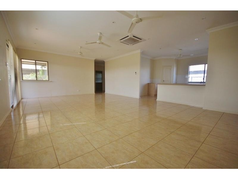 41 Falcon Parade, Nickol WA 6714