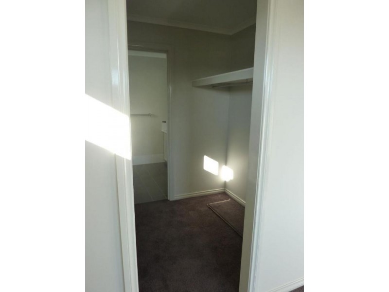 75 Mujira Ramble, Baynton WA 6714