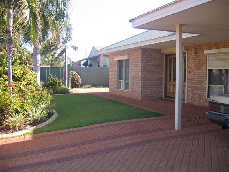 38 McCamey Loop, Karratha WA 6714