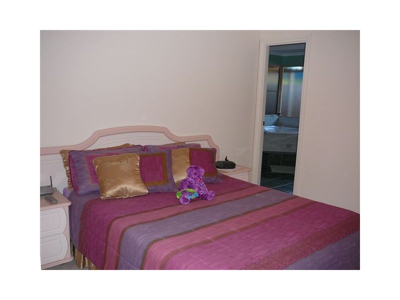 11 Comrie Court, Baynton WA 6714