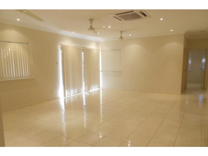 42 Warbler Loop, Nickol WA 6714