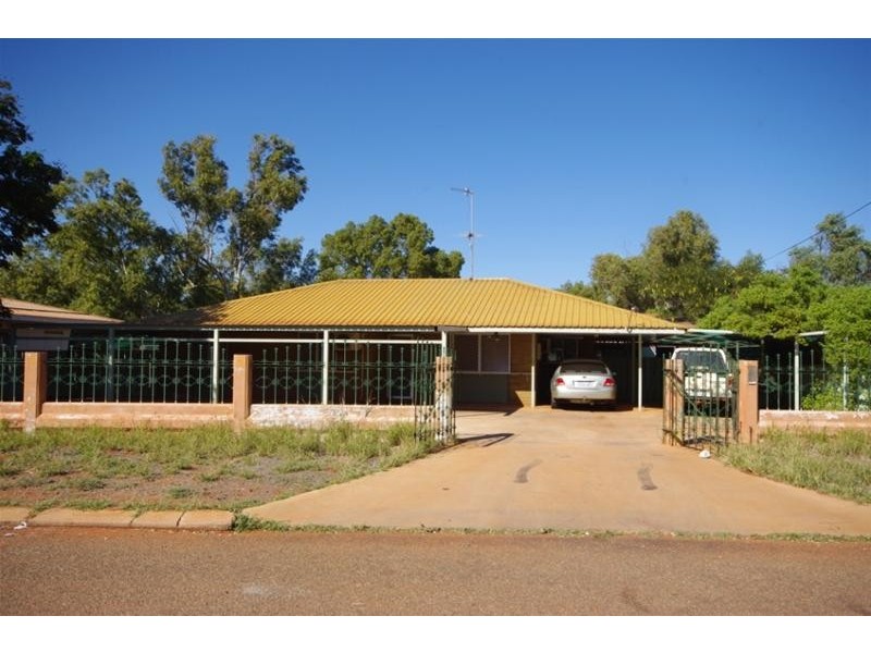 8 Mccourt Way, Wickham WA 6720