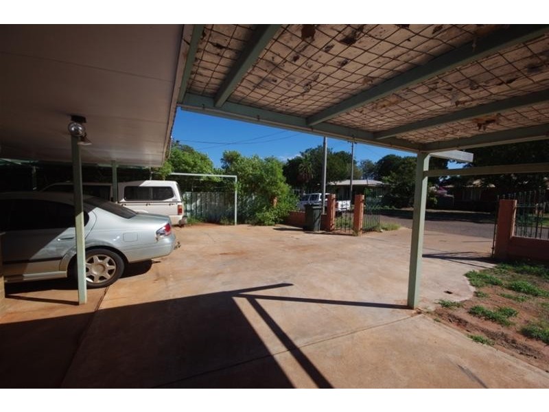 8 Mccourt Way, Wickham WA 6720