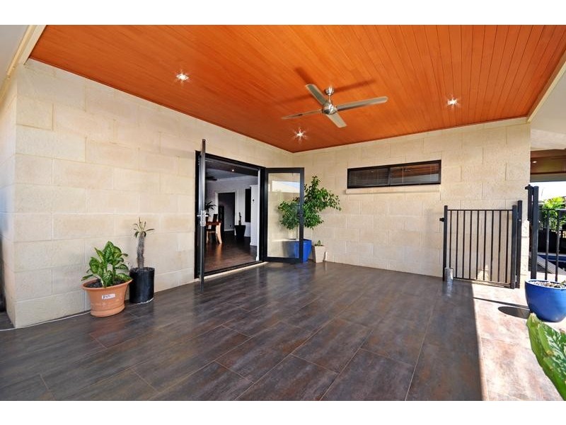 21 Curlew Street, Baynton WA 6714