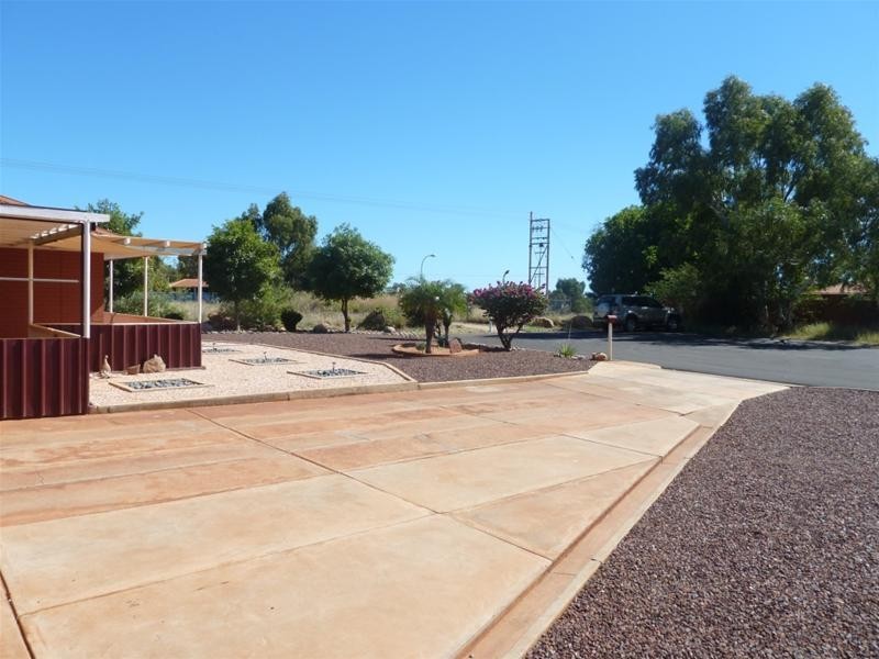 109A Murchison Crescent, Dampier WA 6713