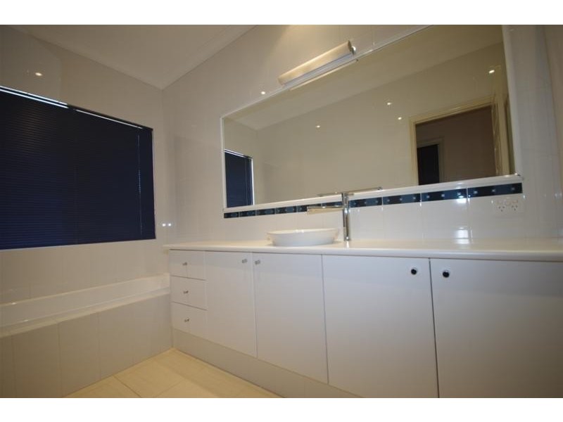 38 Walkington Circle, Millars Well WA 6714