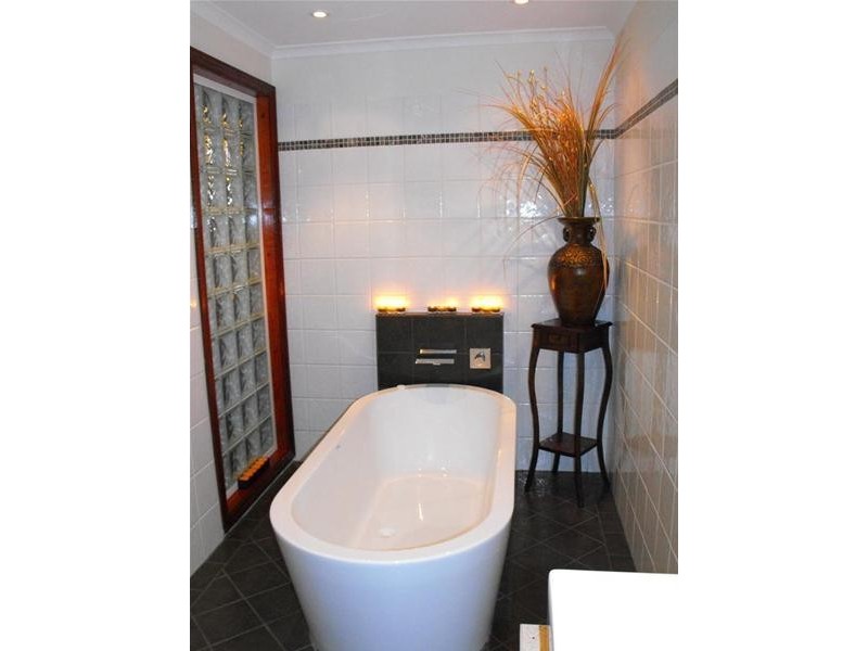 9 Comrie Court, Baynton WA 6714