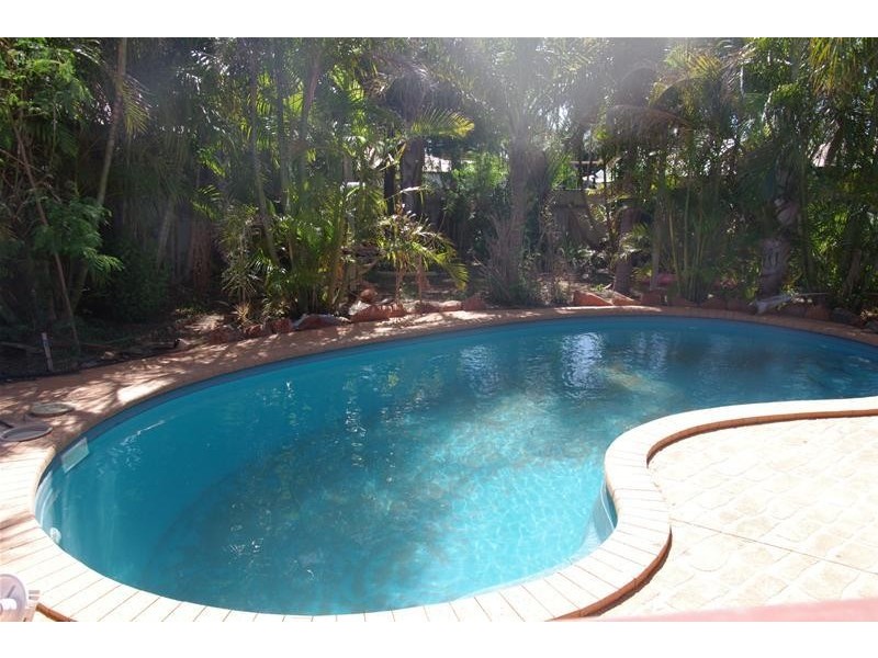 9 Comrie Court, Baynton WA 6714