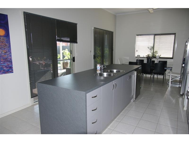 44 Tharnda Road, Baynton WA 6714