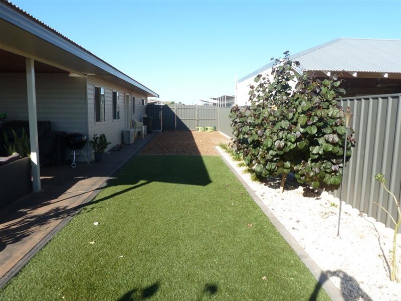 44 Tharnda Road, Baynton WA 6714