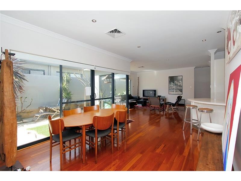 26 Wood Street, Fremantle WA 6160