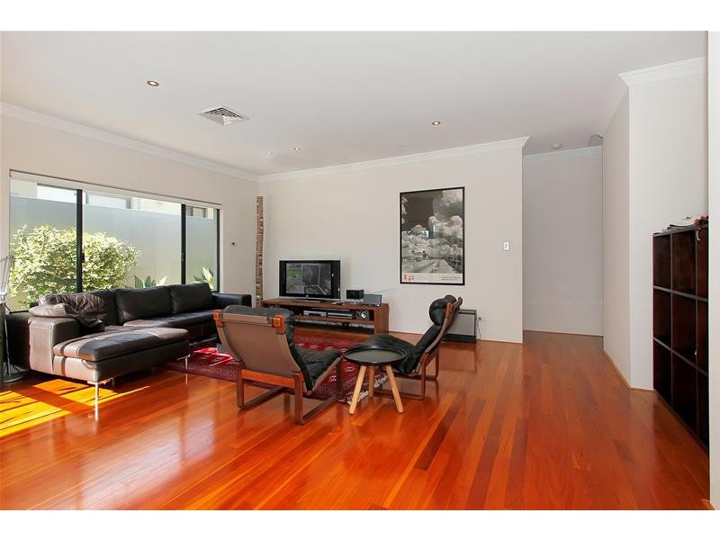 26 Wood Street, Fremantle WA 6160