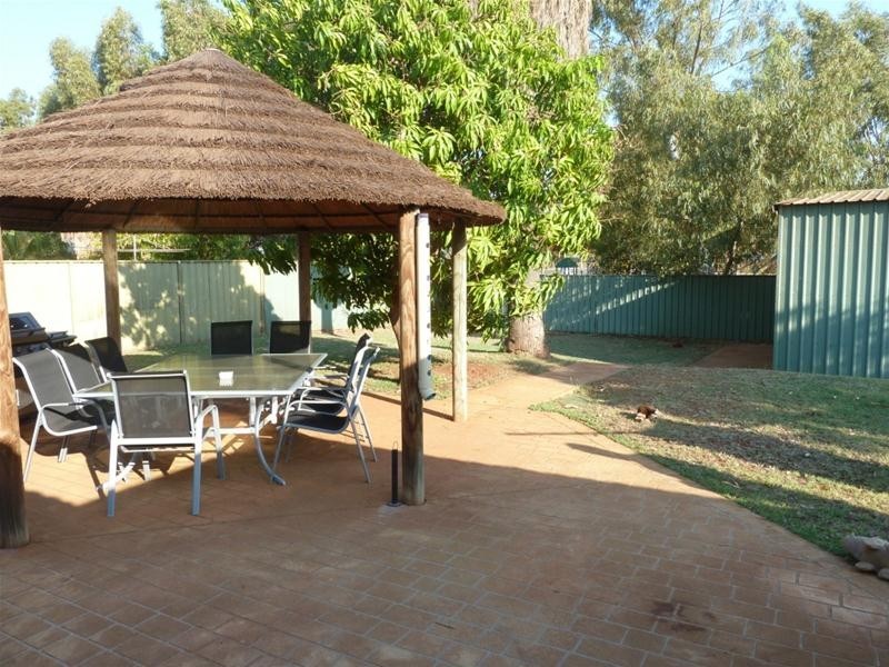 288 Robe Crescent, Dampier WA 6713