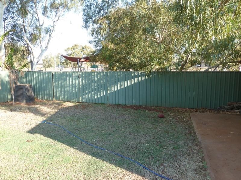 288 Robe Crescent, Dampier WA 6713