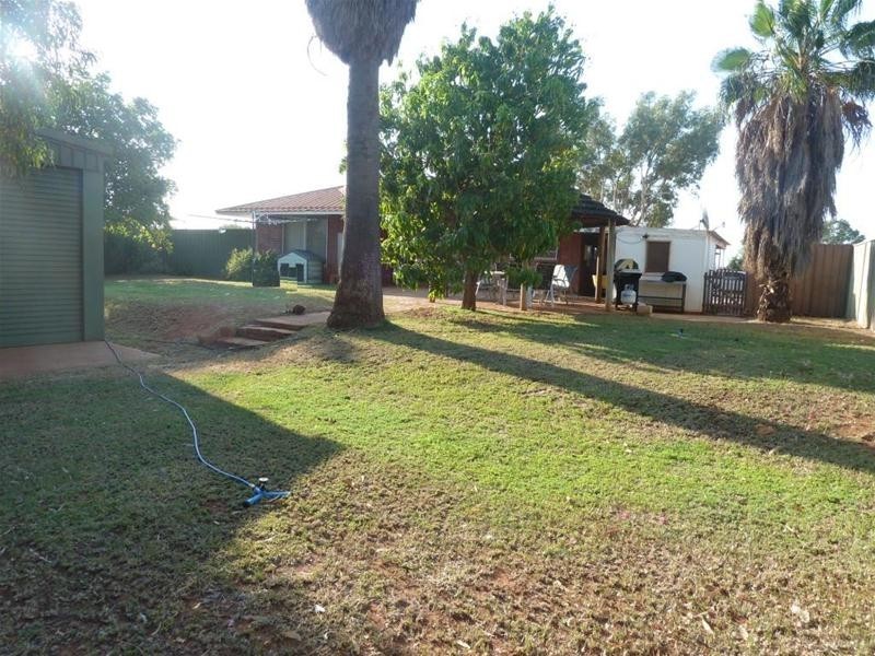 288 Robe Crescent, Dampier WA 6713